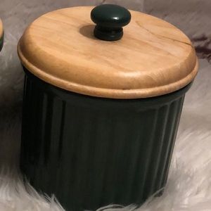 *SALE PRICED TO SELL!*PREFERRED STOCK GREEN CERAMIC MEDIUM CANISTER